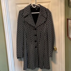 Chic Black and White Patterned Women's Trench Coat